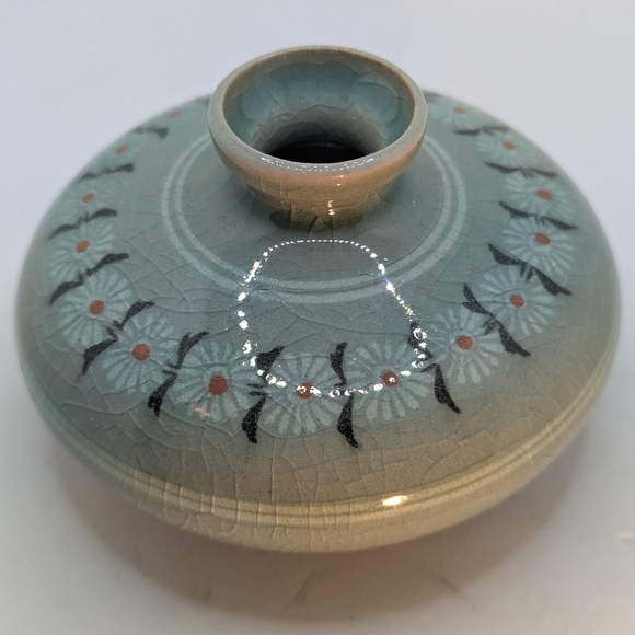 Other - 🩶Antique Korean Celadon Bottle